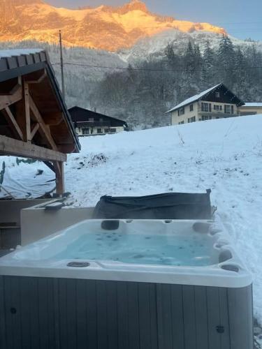 Luxurious new villa in the Alpes with sauna and jacuzzi