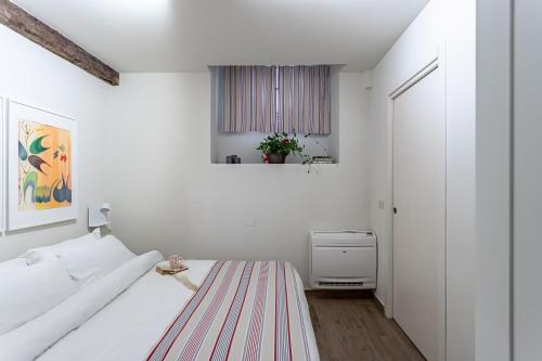  La Casa di Enrichetta - Pavia City - by HOST4U in Pavia