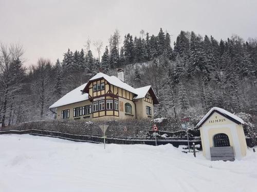 Exterior view, Villa Waldheimat in Semmering