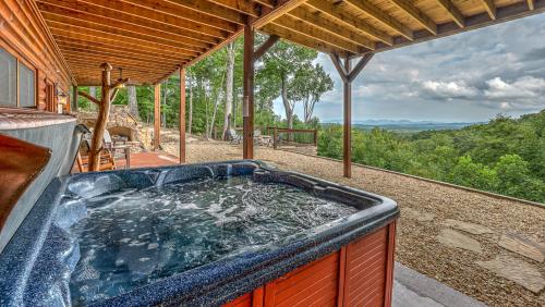 Four-Bedroom Holiday Home image 10
