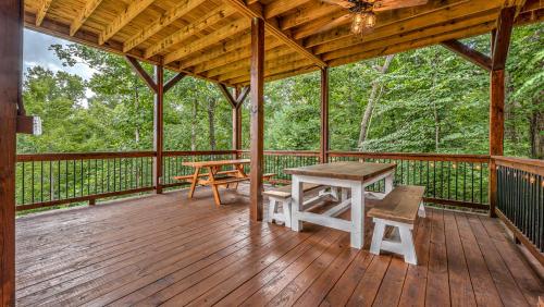 Four-Bedroom Holiday Home image 6