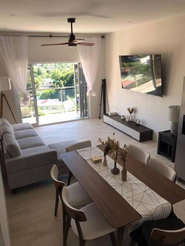 Modern condo close to Rodney Bay and Airport