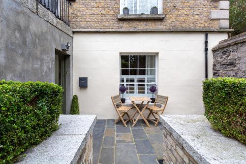 Spectacular 2 Bedroom Apartment with Sunny Garden & Terrace, Dublín (foto 3)