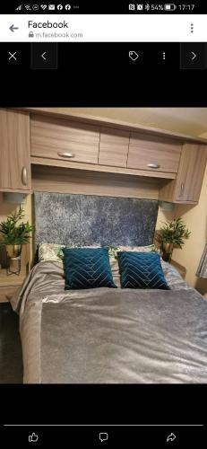 3 bedrooms, 4 beds
