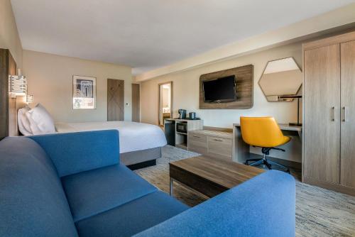 Holiday Inn Express San Diego South - National City, an IHG Hotel