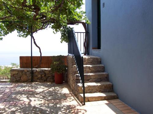 Nakou Village Stop at Nakou Village to discover the wonders of Ierapetra. The hotel offers guests a range of services and amenities designed to provide comfort and convenience. All the necessary facilities, includi