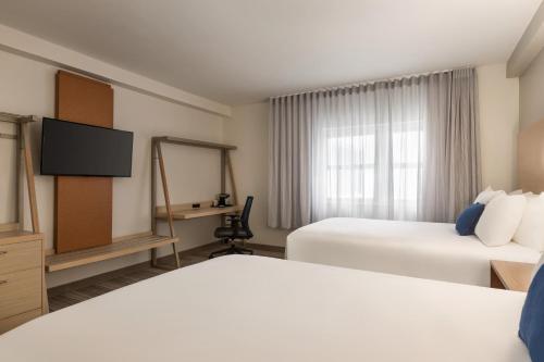   Accessible Room with Two Double Beds image 2