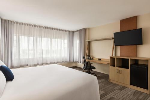 King Room image 2