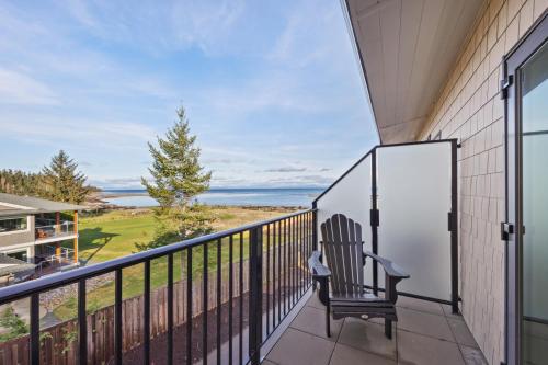 Ocean's 7 at THE BEACH HOUSE in Campbell River (BC)
