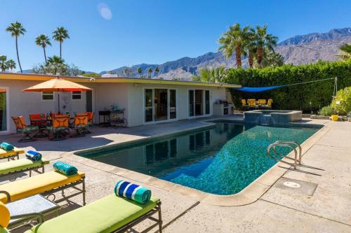 MidMod McManus in Palm Springs, USA