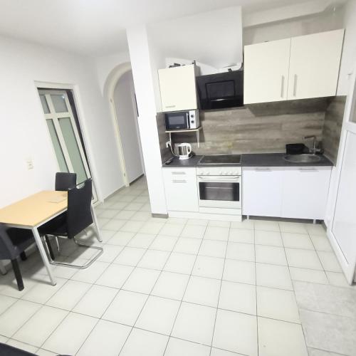 Konyha, FMI 9 Accommodation in Raunheim