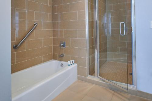 King Room image 10