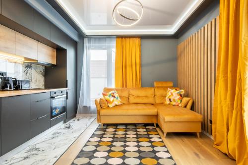 One-Bedroom Apartment image 4