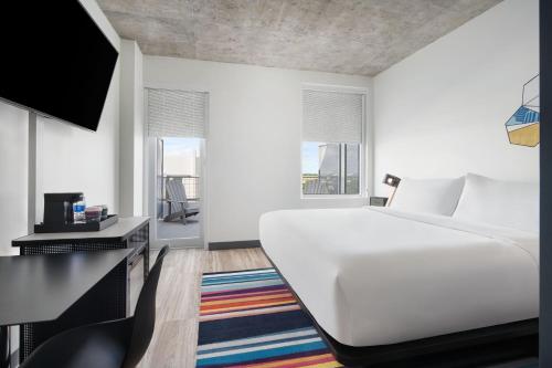 Aloft Delray Beach - image 6