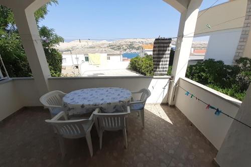 Two-Bedroom Apartment with Terrace and Sea View image 2