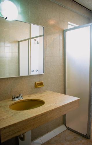 One-Bedroom Apartment image 8