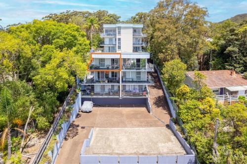 Vista Exterior, Sunset Towers 8, 25 Donald St - heart of town with water views in Nelson Bay