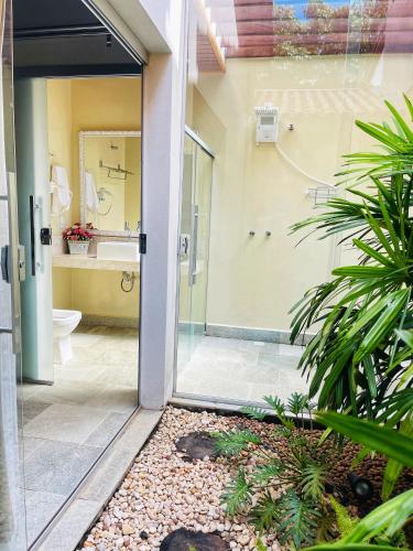 Double Room with Spa Bath image 8