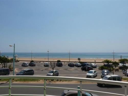 Apartment image 10