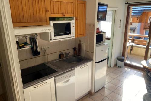 Family flat COSY 35m terrace 10m for 6 pers - image 7