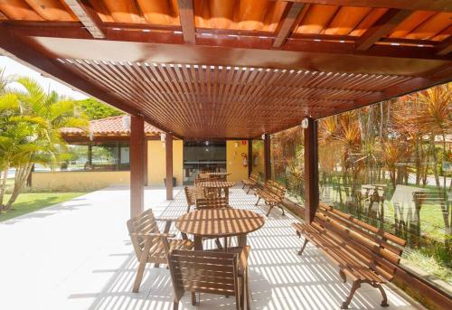 Búzios casa em condomínio com cozinha completa e área gourmet (Buzios casa em condominio com cozinha completa e area gourmet) in Golful Formosa