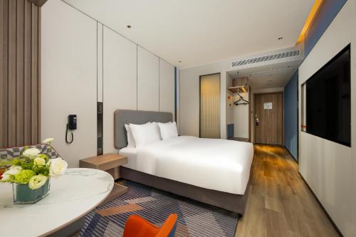 Standard Room room in Holiday Inn Express Hefei Ftz By IHG