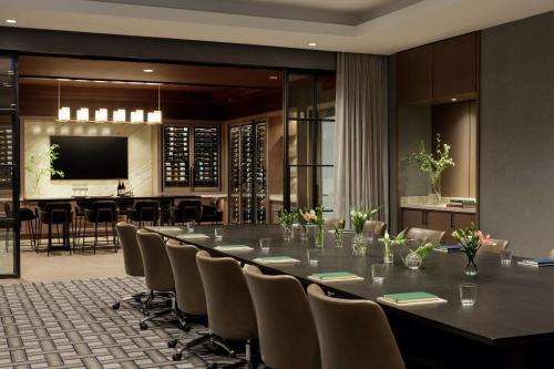 Kimpton - The Forum Hotel by IHG Kimpton - The Forum Hotel by IHG