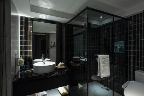 522516939 Autumn Willow Hotel
