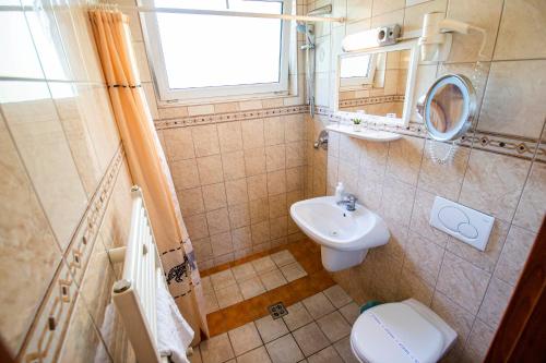 Grand Richter Hotel - image 14