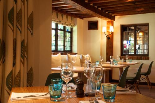 Swan Hotel & Spa - image 11