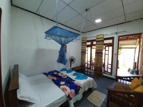 Budget Double Room image 10