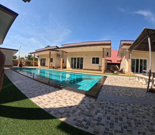 Pattaya pool villa