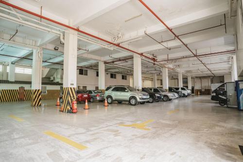 Tancor Residential Suites Room Type - Basic Triple Room with Shared Bathroom