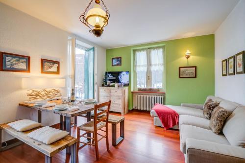 La Torre In The Center Of Town - Happy Rentals Sauze d’Oulx