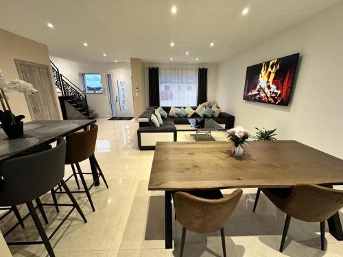 Comme a la maison 6 in Lansa