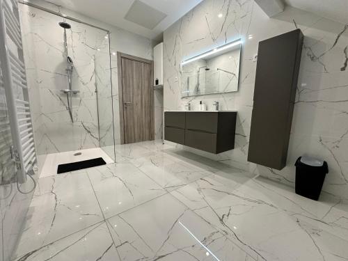 Comme a la maison 6 in Lansa