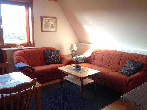 Ferienwohnung-Schwertmuschel-im-Haus-Muschelgarten in Alkersum
