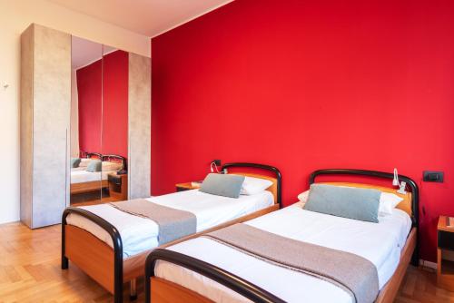 Frassini Flexyrent apt. Aircon, Milan (photo 5)