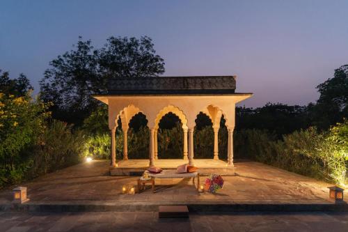 LohonoStays Villa Morbaugh at Kothari Gadh
