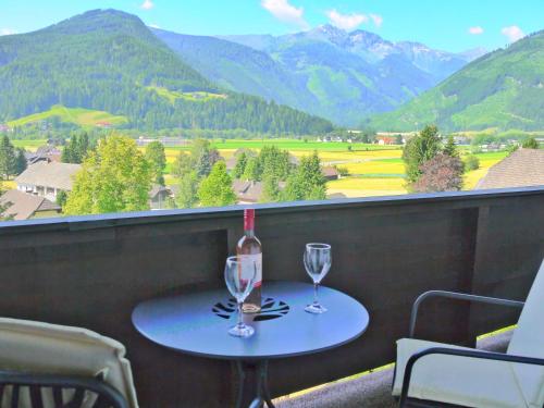 Spacious Apartment in HausBellevue with Balcony and Panoramic Mountain Aspect - Location saisonnière - Sankt Michael im Lungau