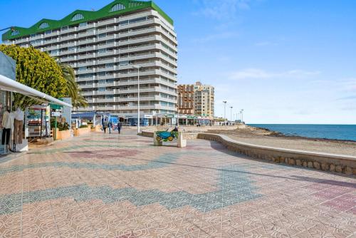 Apartment with Sea View image 5