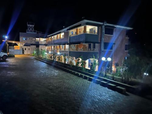 Bunyonyi Lakefront Leisure Lodge