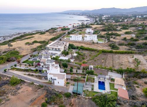 Memi Beach front Villa 5