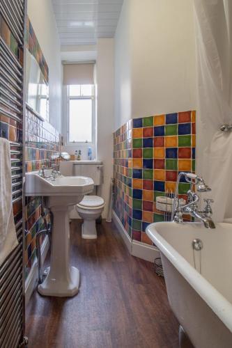 Pass the Keys Beautiful, traditional 2 bed flat w free parking, Glasgow (Foto 5)