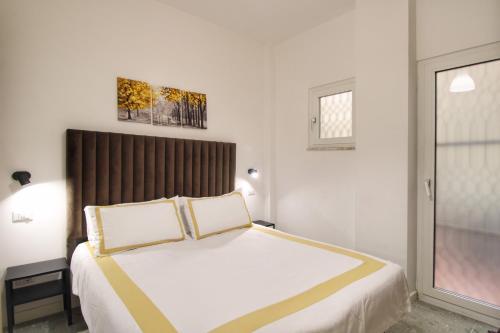 Delicious 2 Bed Room Apartment and Garden by YH, Roma (foto 4)