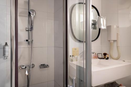 Bailli De Suffren - image 11