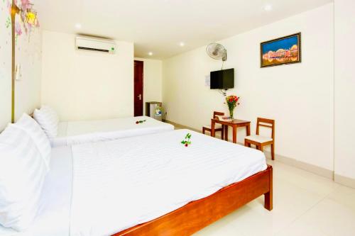 Quadruple Room image 8