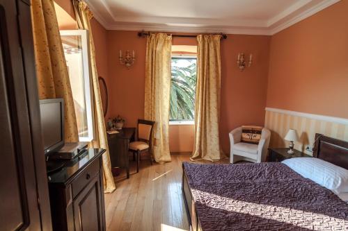 Double or twin room, sea side
