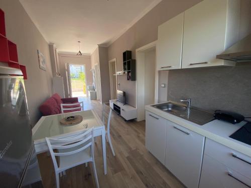 Konyha, Tea Residence, Gjiri i Lalzit Apartments in Fushë-Draçi