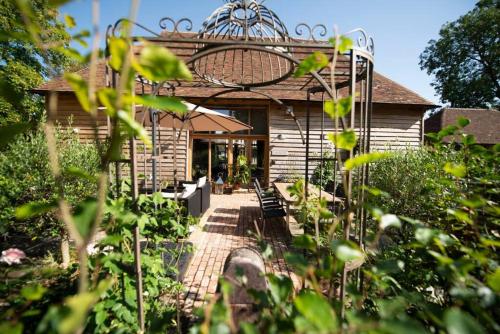 Cloth Hall Barn & Cottages